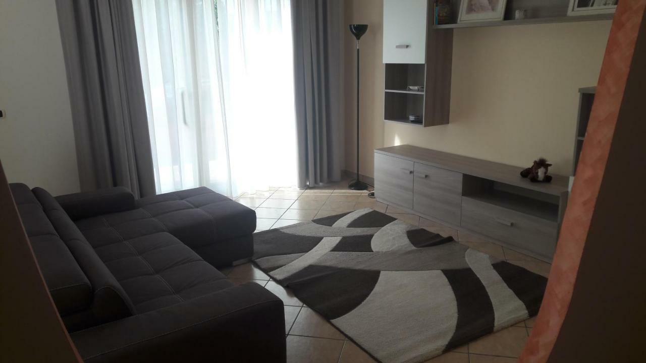 Dolce Casa Sara Villa Collemeto Eksteriør bilde